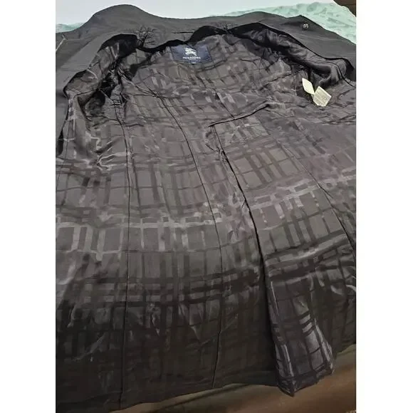 Burberry Belted Trench Coat with Nova Check Lining & Detachable Vest - Picture 15 of 16